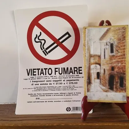 Domus Hispellum Apartman *