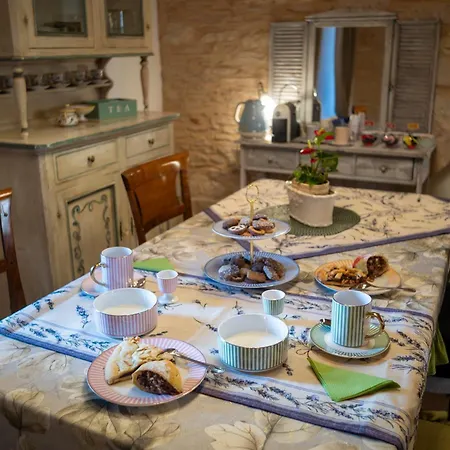 Domus Hispellum Apartman